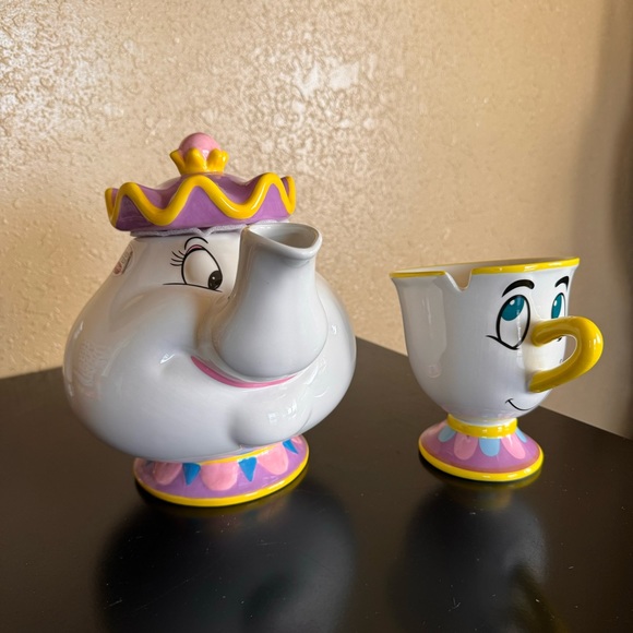 Disney chip and Mrs.Potts tea set - Picture 1 of 10